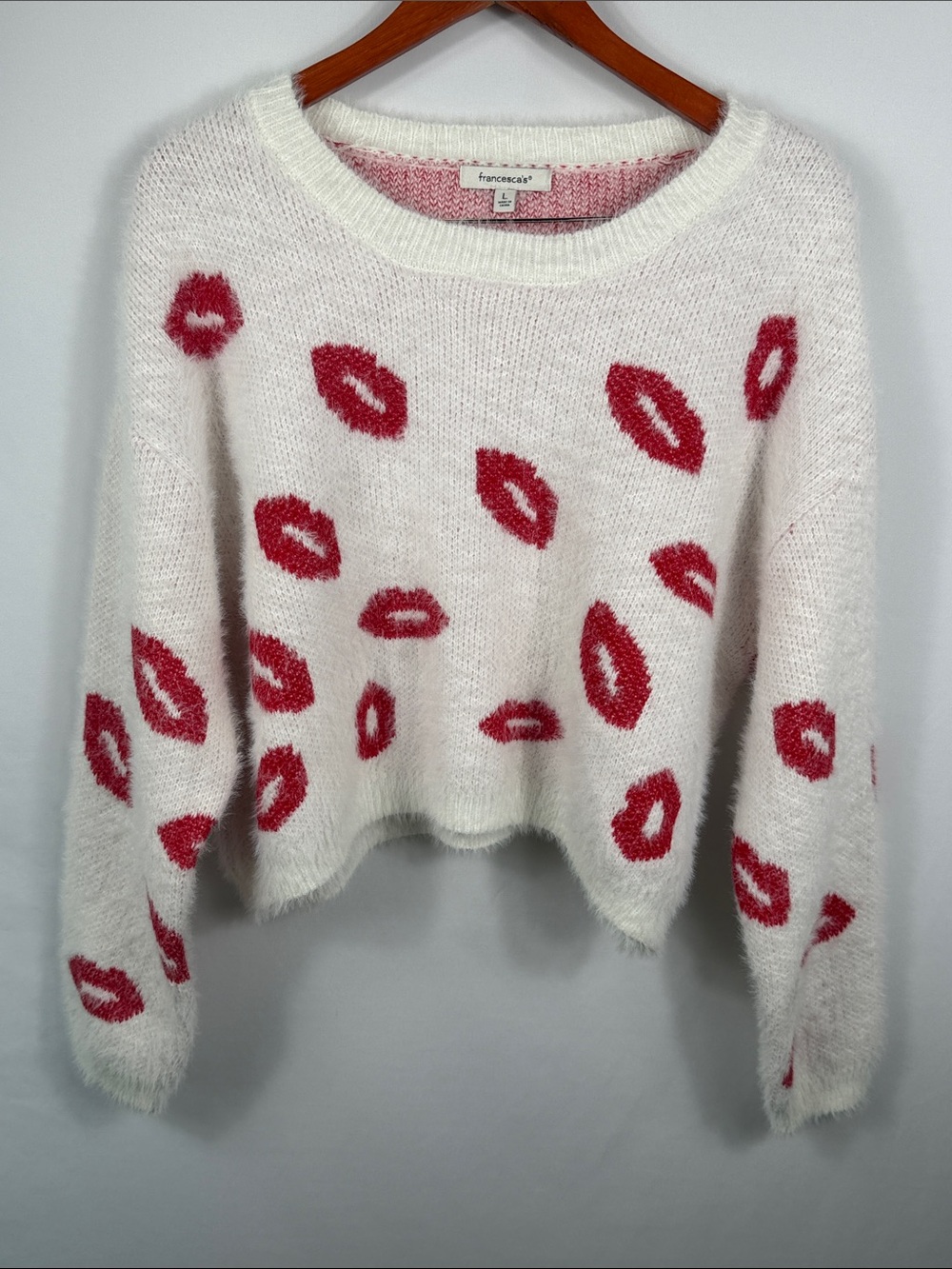 Francesca's‎ Fuzzy Oversized Cropped Sweater with Red Lip Motif. Womens Size L.